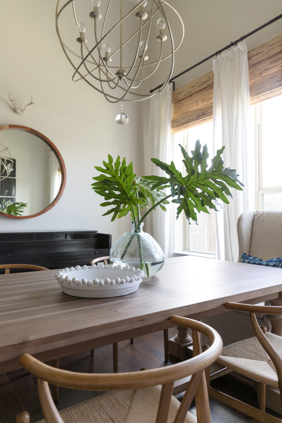 California casual dining room, summer home tour